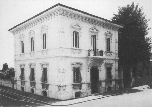 Historical photo of the building of the G. D'Anna Publishing House